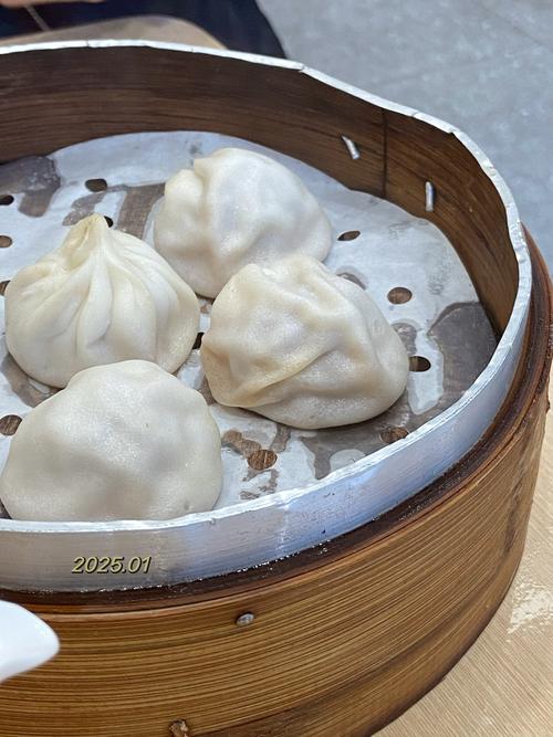 秘制鲜肉汤包_皮薄馅大鲜肉汤包​_鲜肉汤包馅料的做法窍门